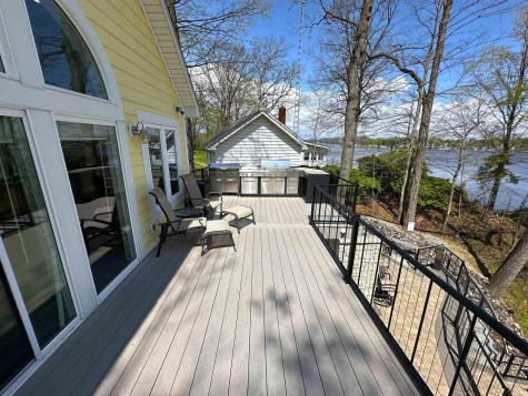 3743 N West Shafer Drive Monticello IN 47960