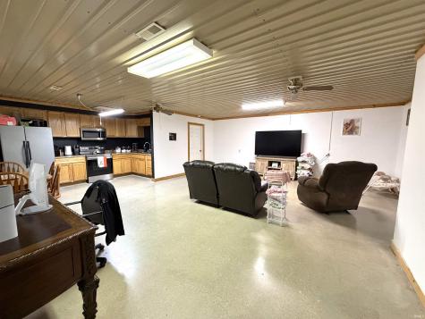 4026 Us 50 W Highway Mitchell IN 47446