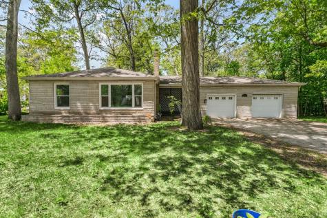 19613 Oakdale Avenue South Bend IN 46637