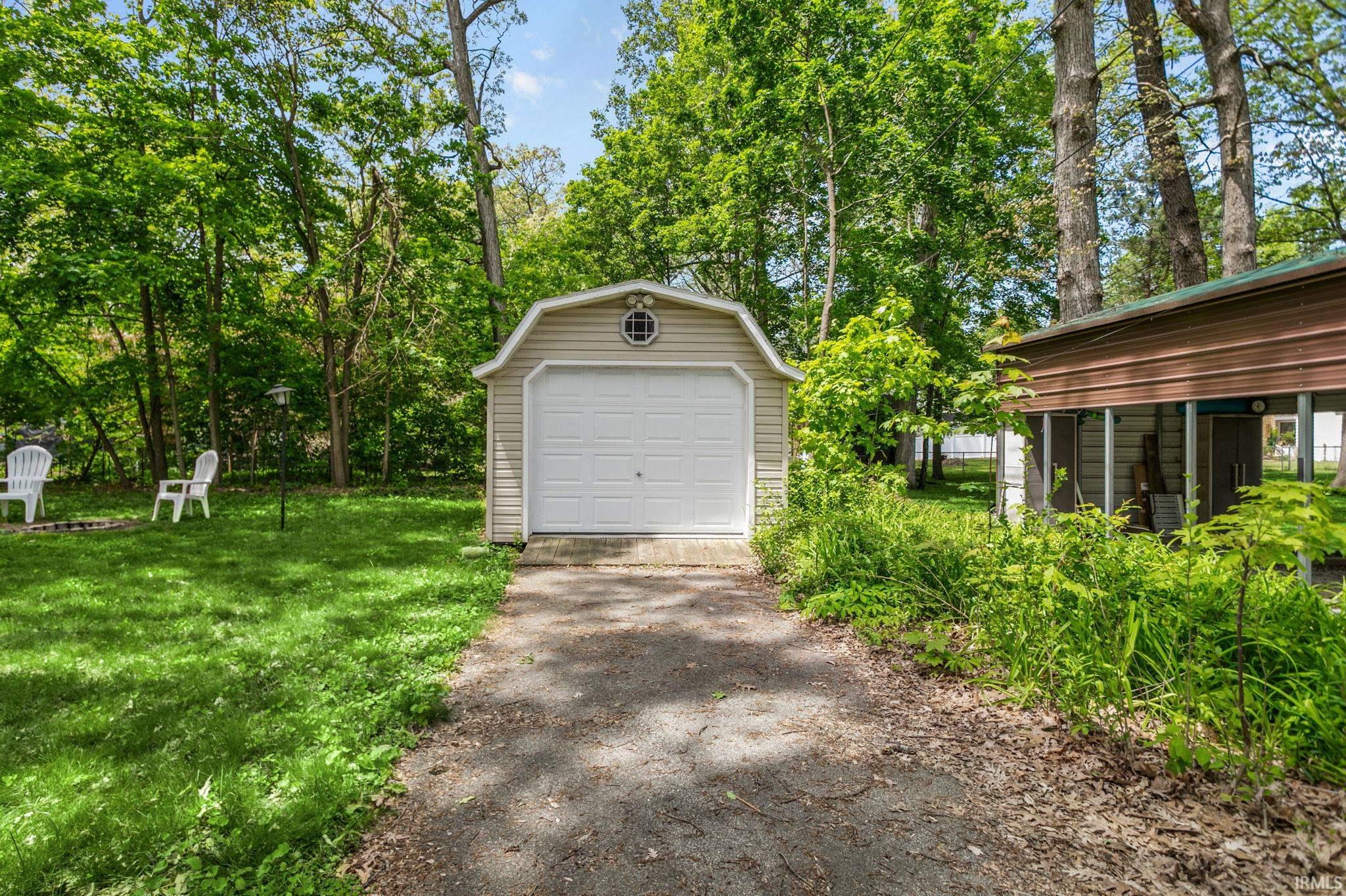 19613 Oakdale Avenue South Bend IN 46637