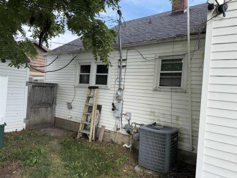 2213 N Hollywood Avenue Muncie IN 47304