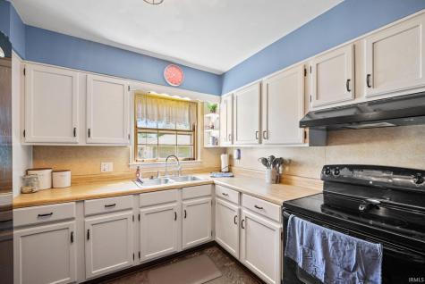 305 E 3rd Street Brookston IN 47923