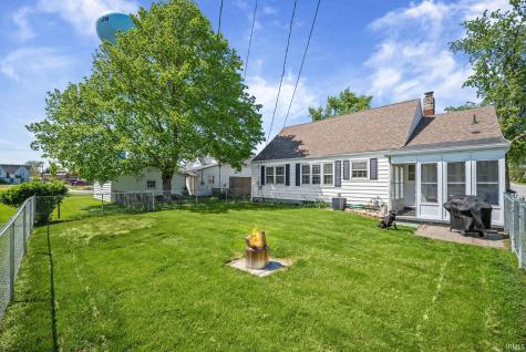 305 E 3rd Street Brookston IN 47923