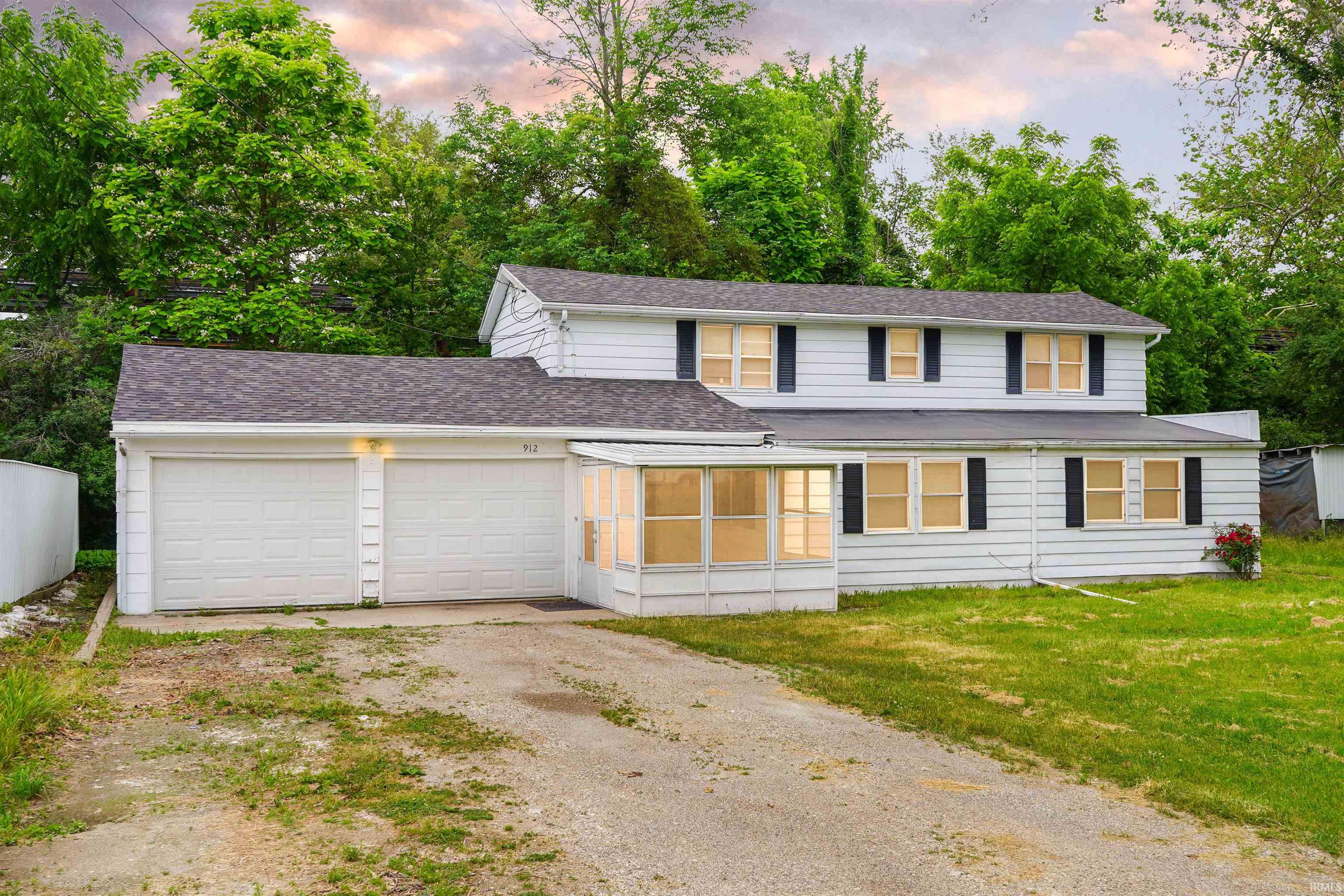 912 W Winona Avenue Warsaw IN 46580