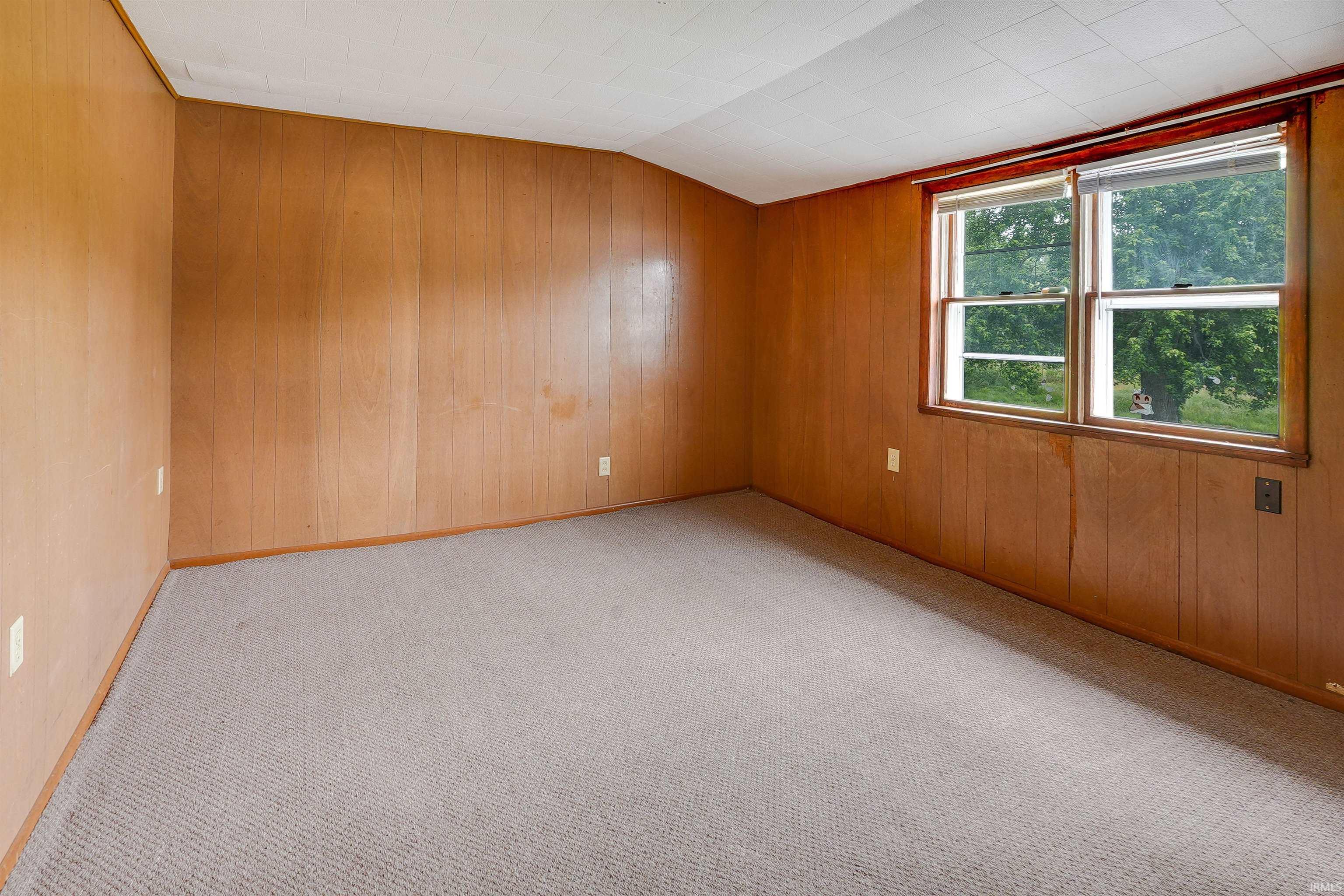912 W Winona Avenue Warsaw IN 46580