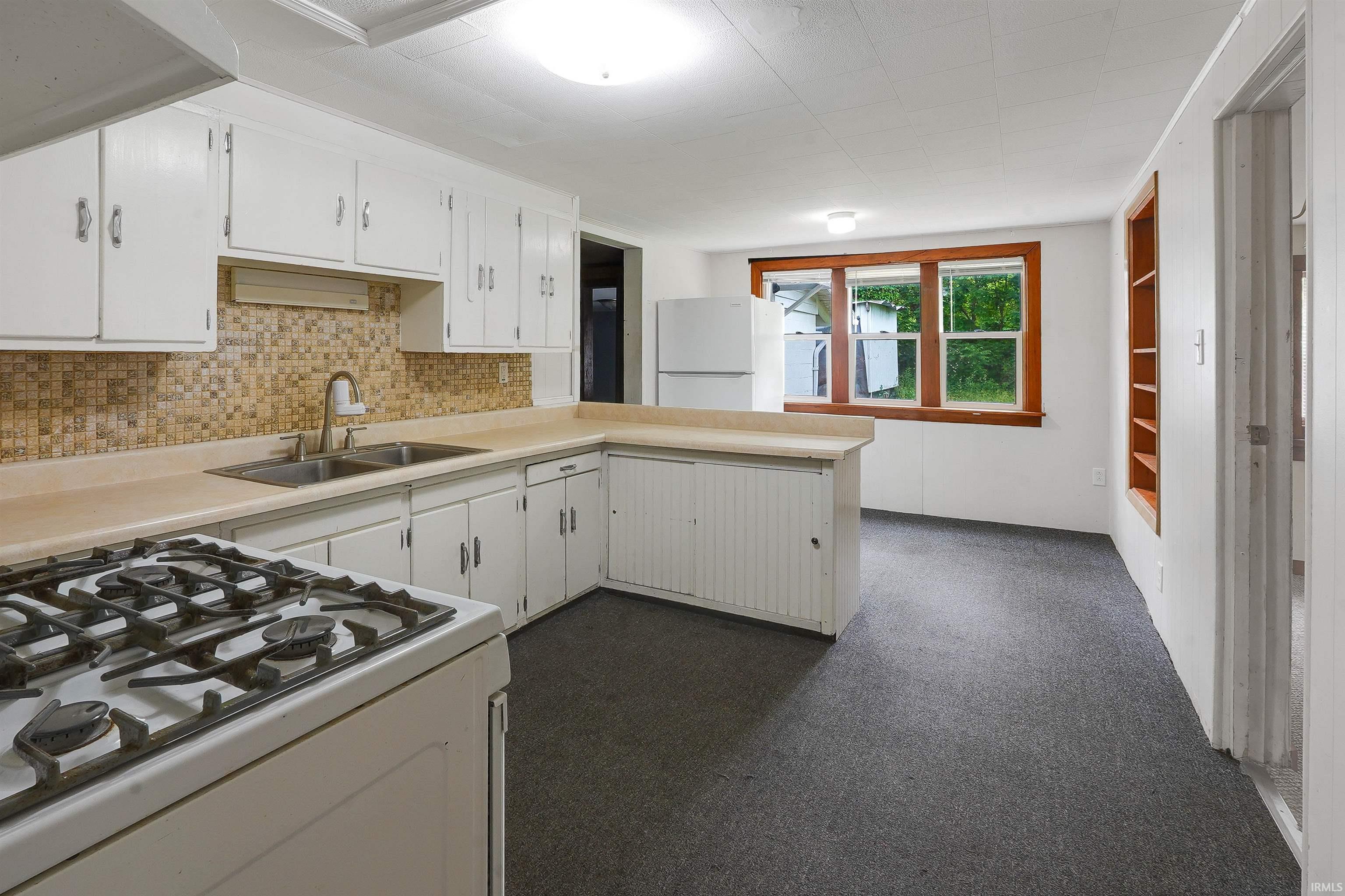 912 W Winona Avenue Warsaw IN 46580