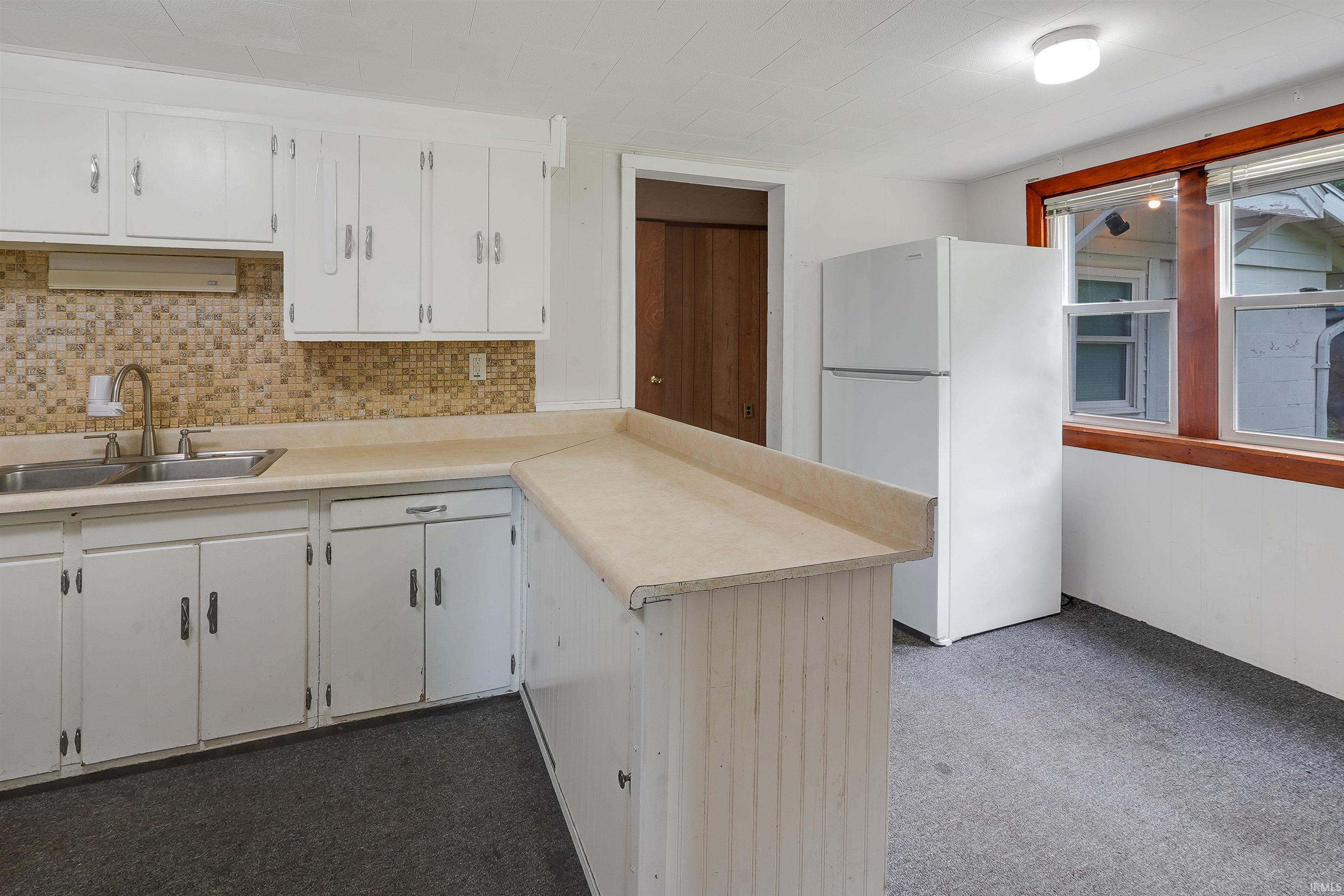 912 W Winona Avenue Warsaw IN 46580