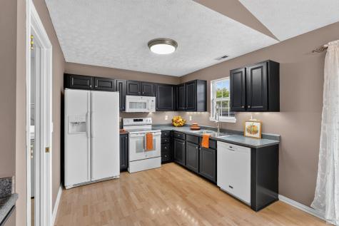 9715 Clippinger Road Evansville IN 47725