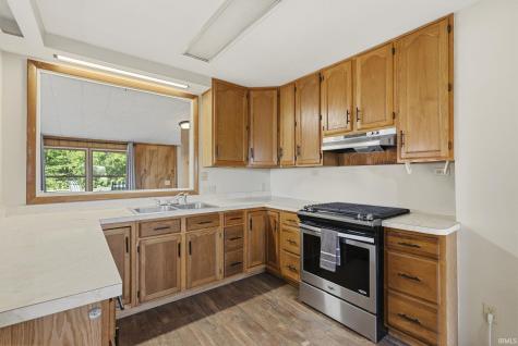 9796 N Hiawatha Lane Syracuse IN 46567