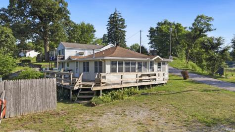 9796 N Hiawatha Lane Syracuse IN 46567