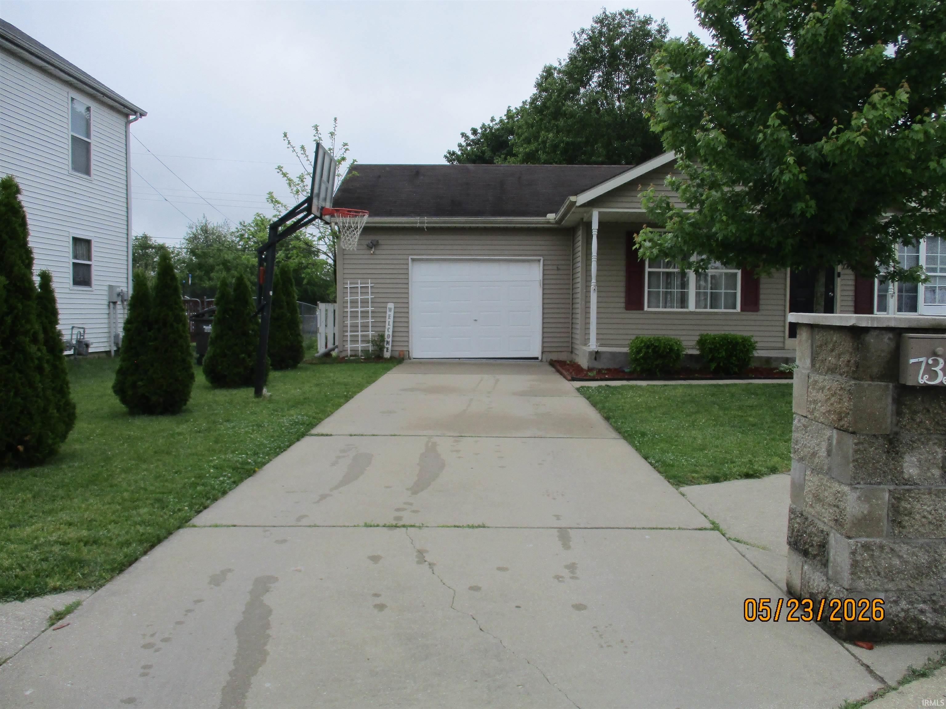 733 Hope Avenue Elkhart IN 46517