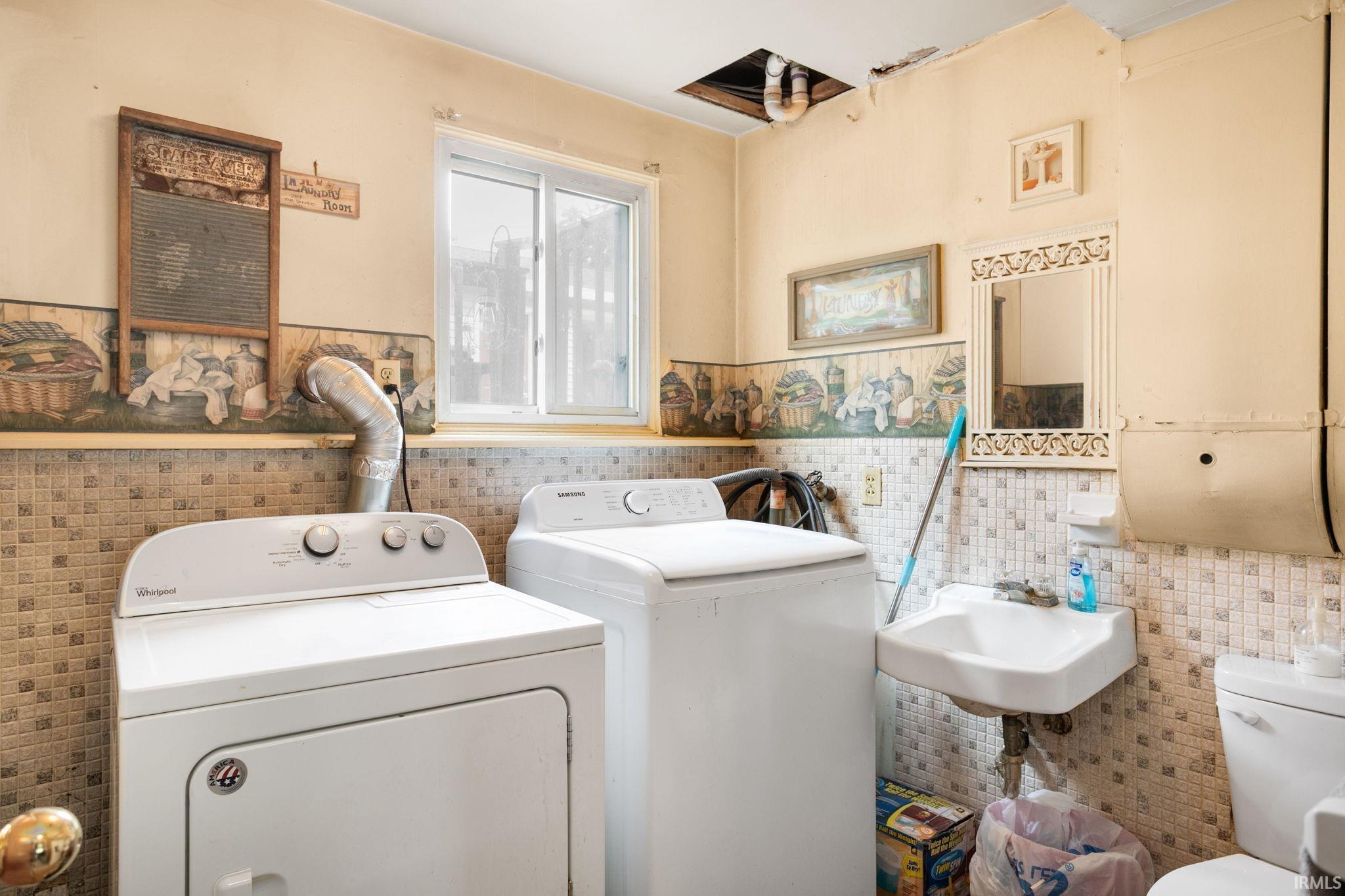 1734 Hass Drive South Bend IN 46635
