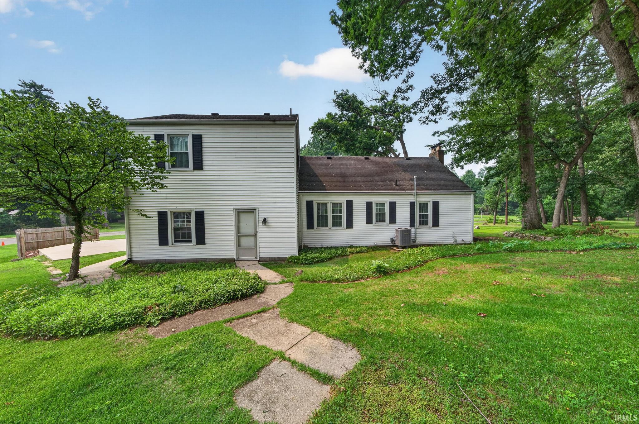 17835 Edgewood Walk South Bend IN 46635