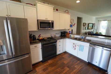 106 W Raider Court Huntingburg IN 47542