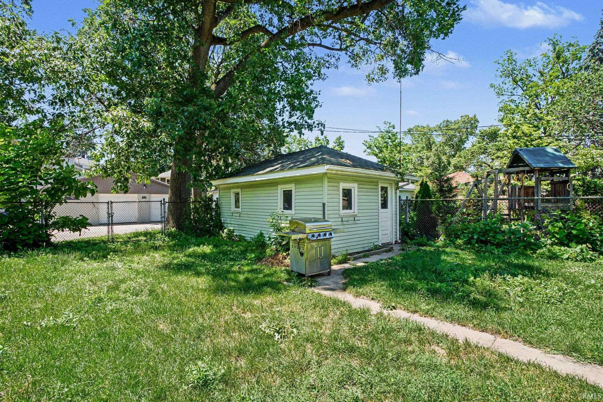 427 Calhoun Street Mishawaka IN 46545