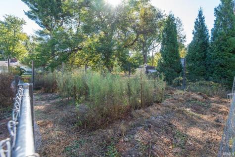 1727 S Maxwell Street Bloomington IN 47401