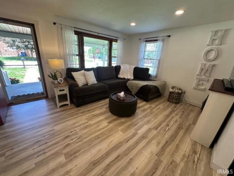 404 Capitol Street Jasonville IN 47438