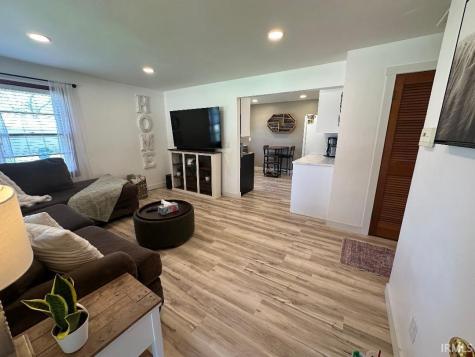 404 Capitol Street Jasonville IN 47438
