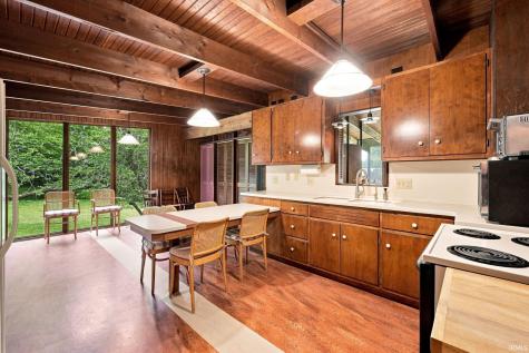 4523 Maples Road Fort Wayne IN 46816
