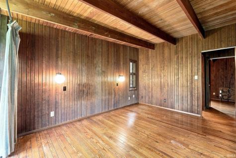 4523 Maples Road Fort Wayne IN 46816