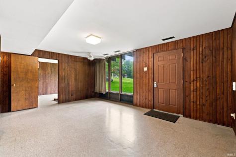 4523 Maples Road Fort Wayne IN 46816