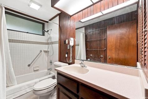 4523 Maples Road Fort Wayne IN 46816