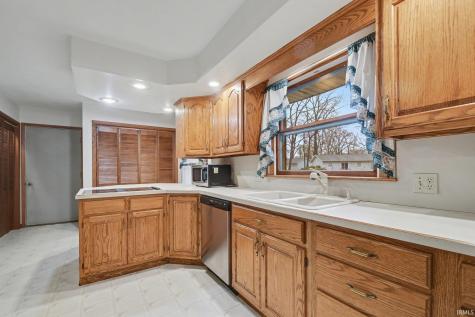 3121 Sea Lane Bremen IN 46506