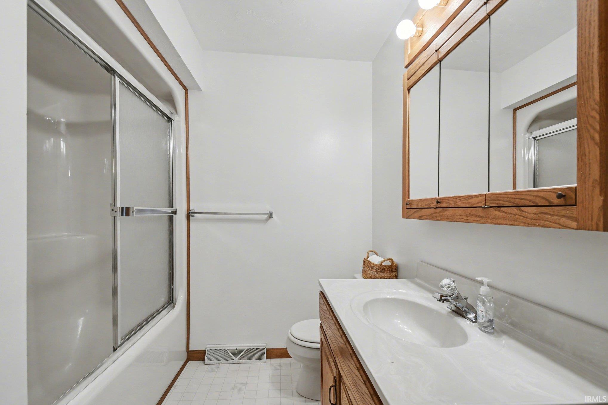 3121 Sea Lane Bremen IN 46506