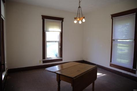 26 W Stump Street Williamsport IN 47993