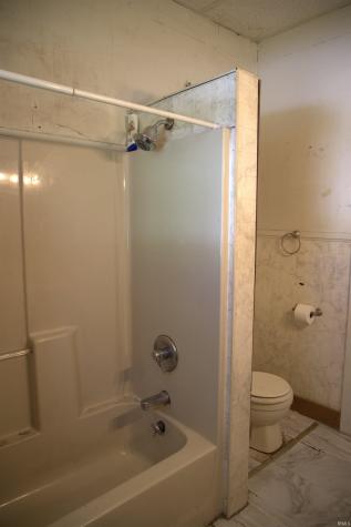 26 W Stump Street Williamsport IN 47993