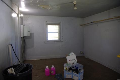 26 W Stump Street Williamsport IN 47993