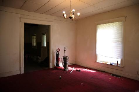 26 W Stump Street Williamsport IN 47993