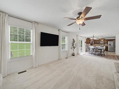 7540 Tia Court Evansville IN 47720