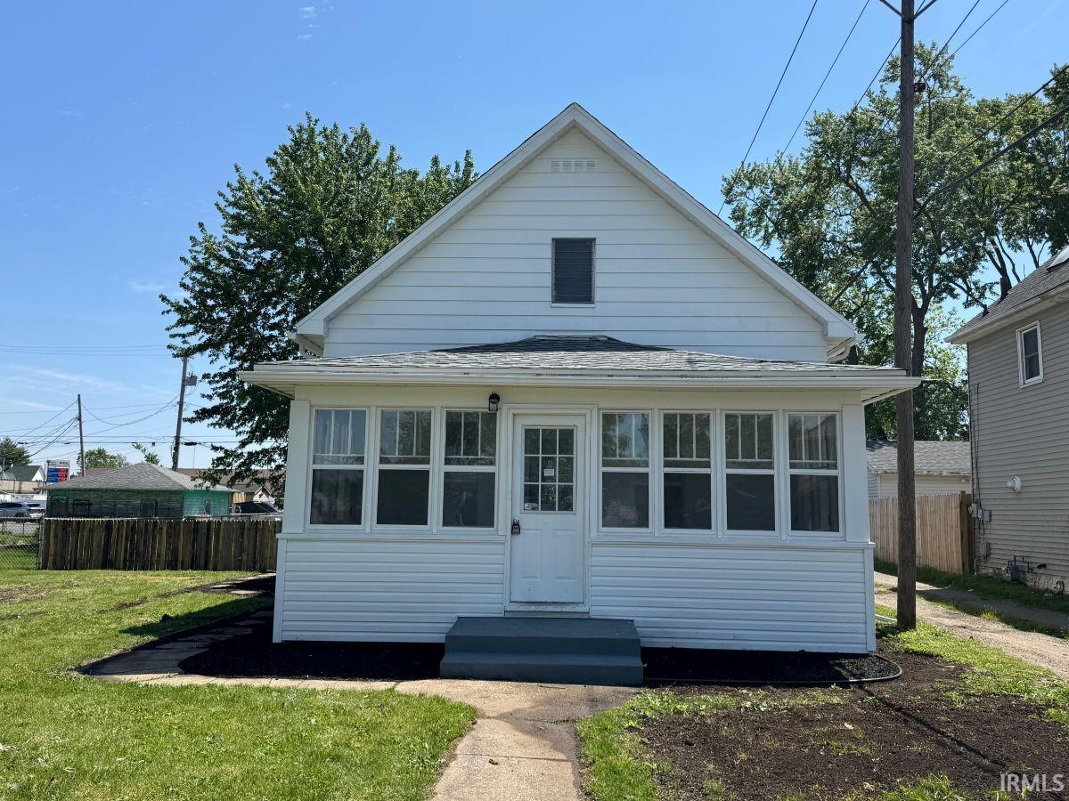 924 S 26th Street South Bend IN 46615