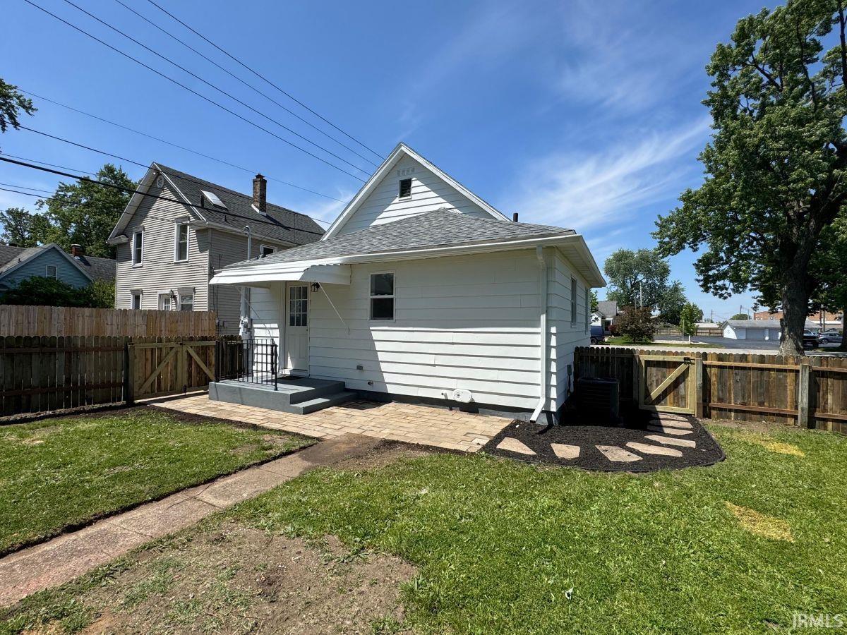 924 S 26th Street South Bend IN 46615