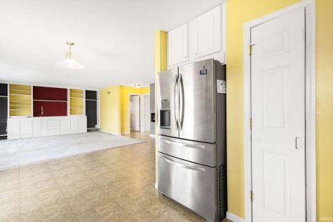 2411 Cranston Street South Bend IN 46614