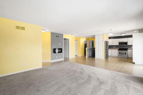 2411 Cranston Street South Bend IN 46614