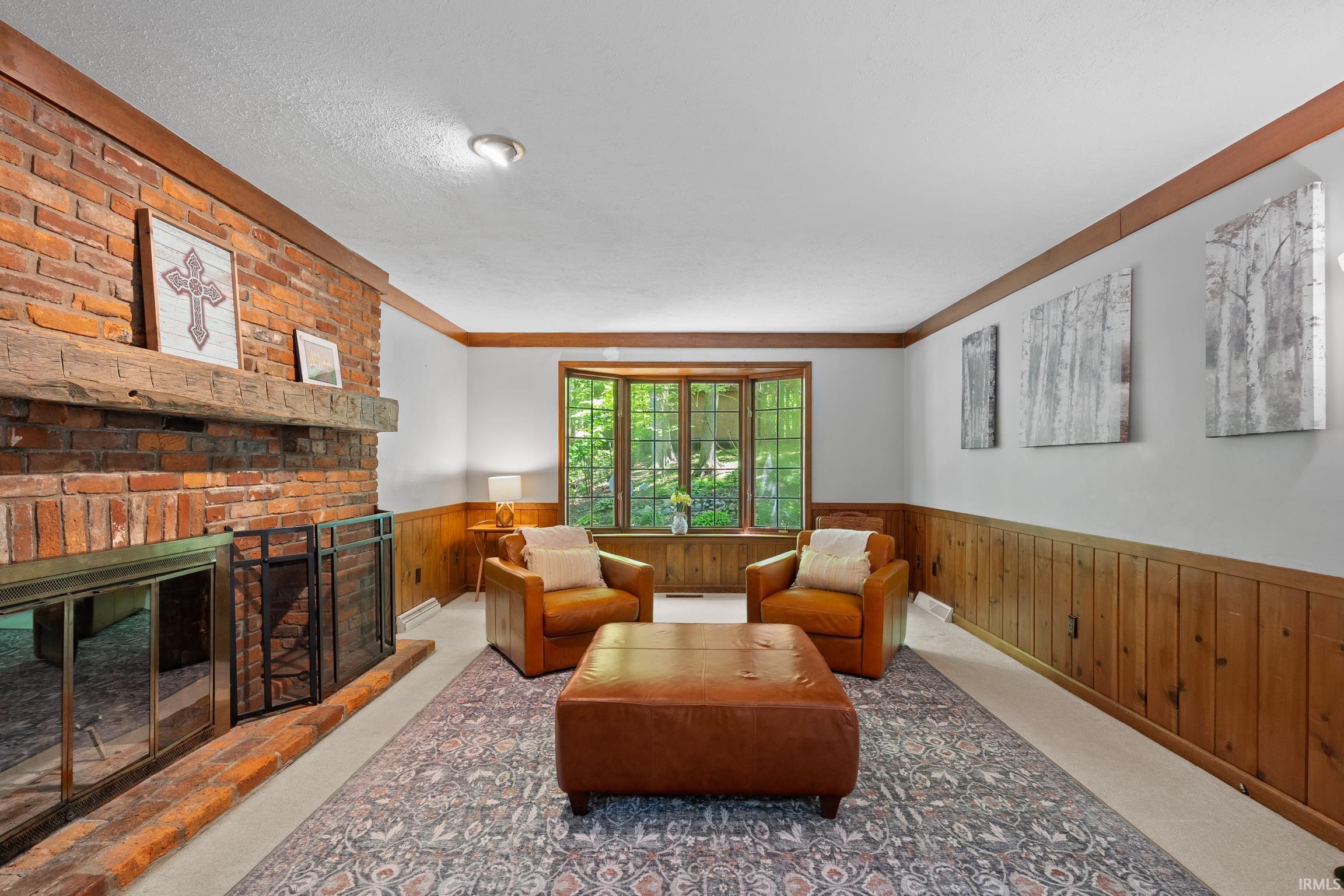 2012 Robb Road Warsaw IN 46580