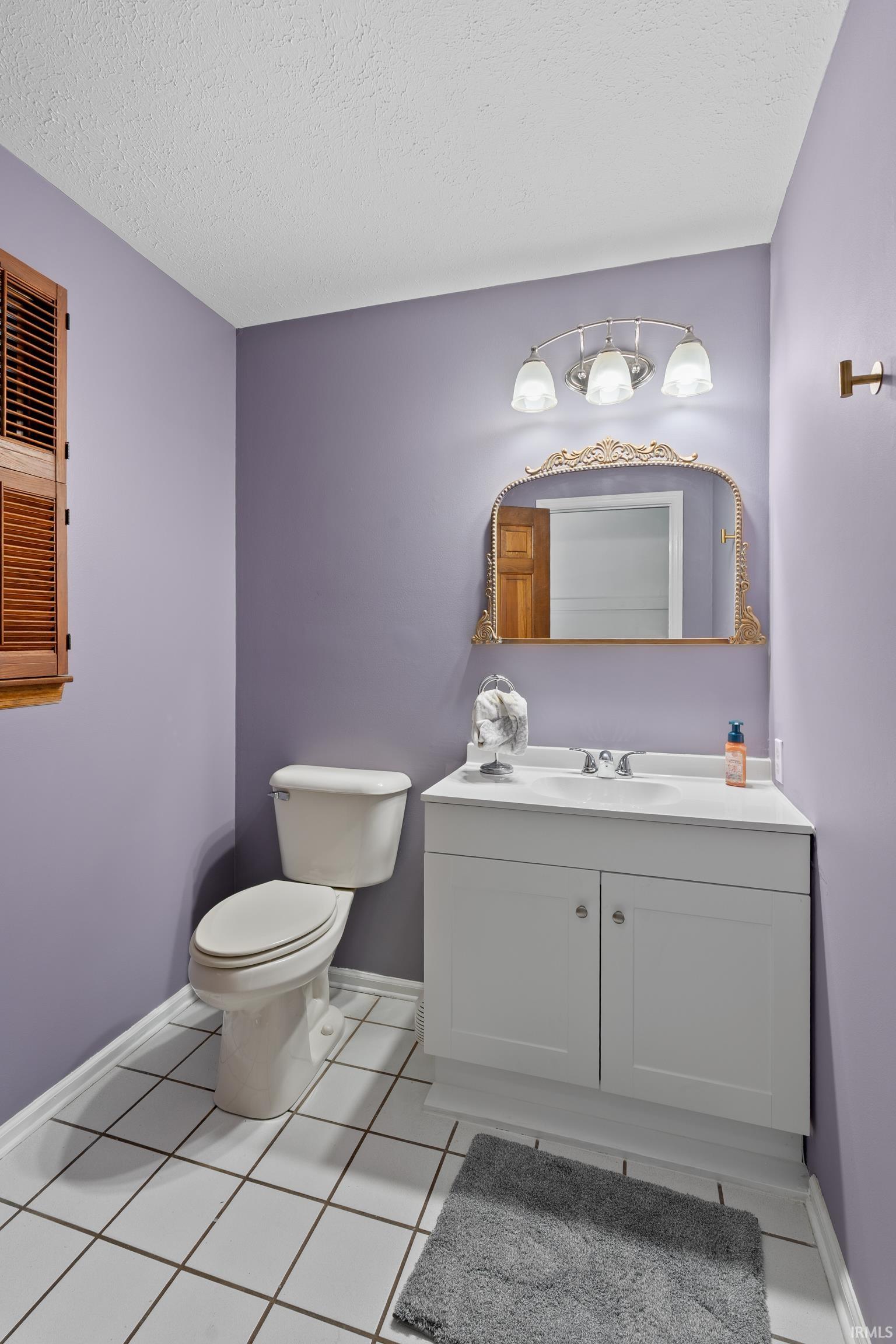 2012 Robb Road Warsaw IN 46580