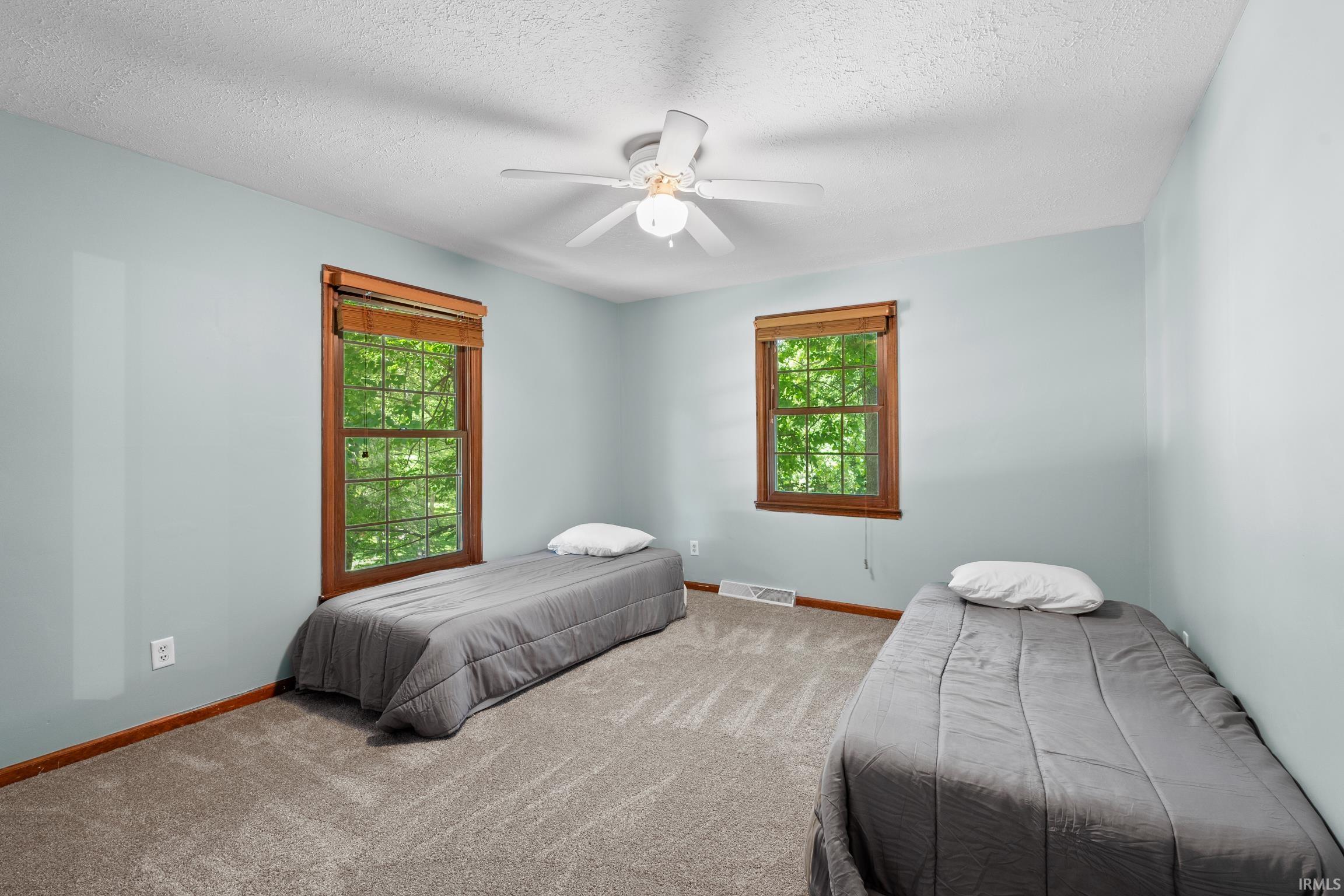 2012 Robb Road Warsaw IN 46580