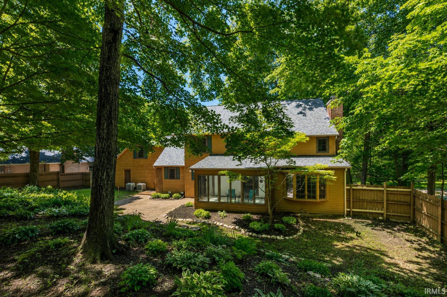 2012 Robb Road Warsaw IN 46580