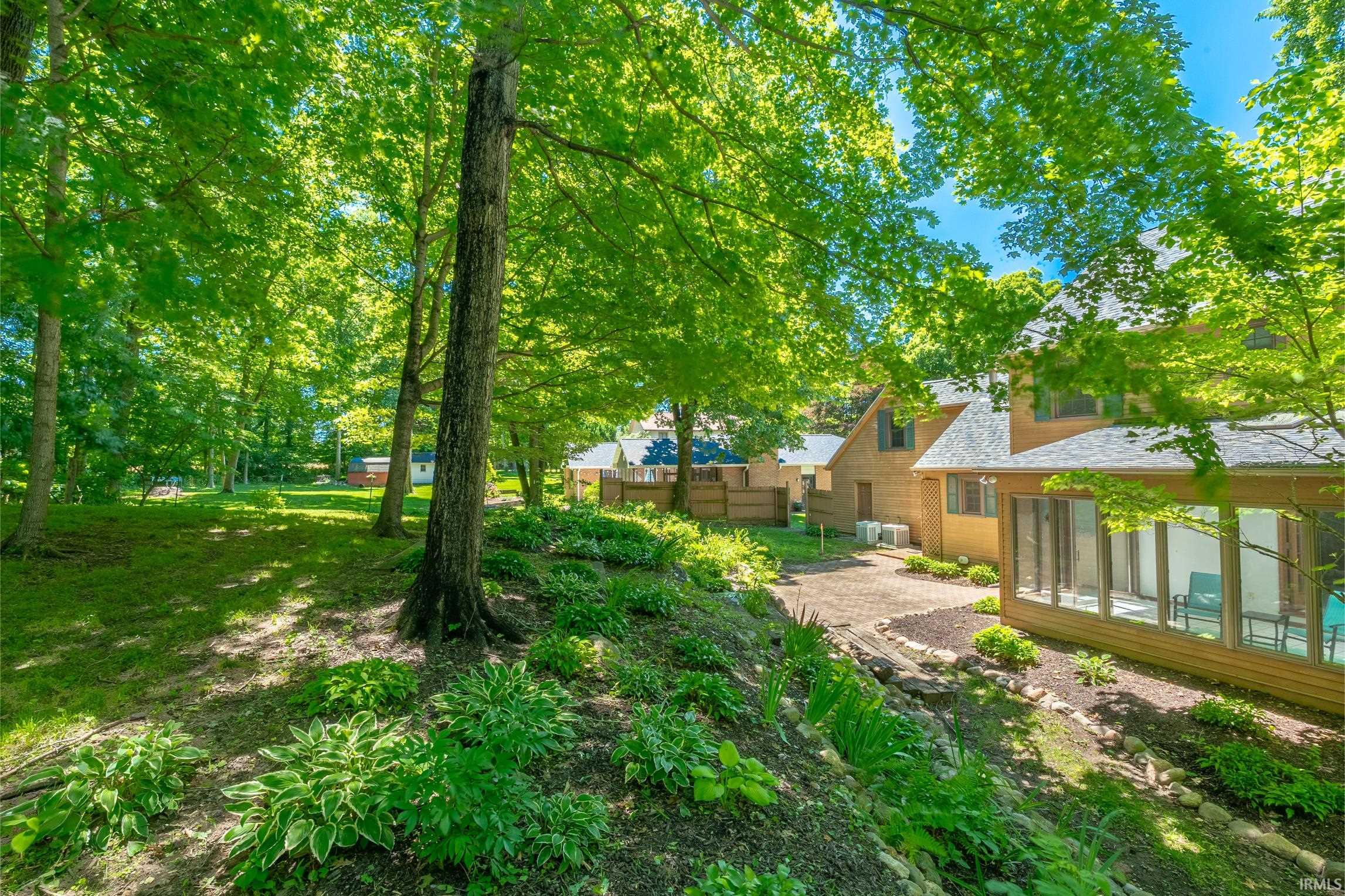 2012 Robb Road Warsaw IN 46580
