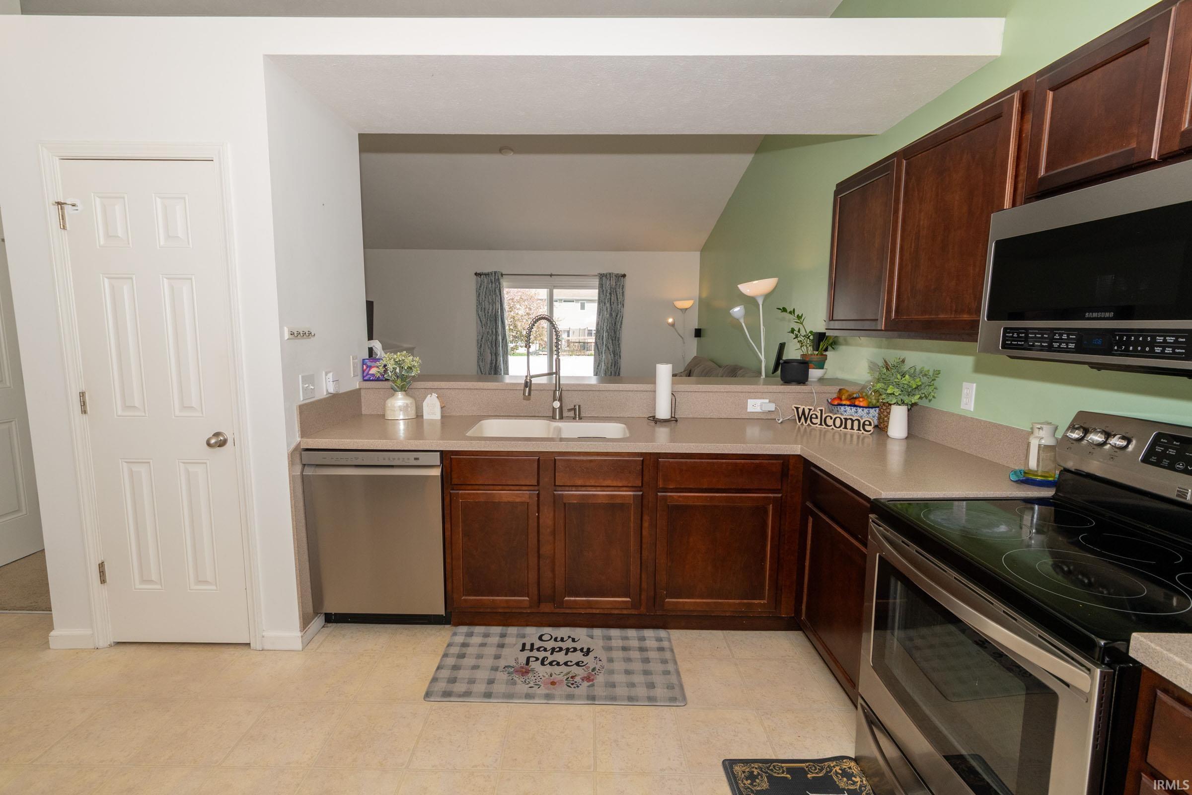 1424 Gauley River Drive Mishawaka IN 46544