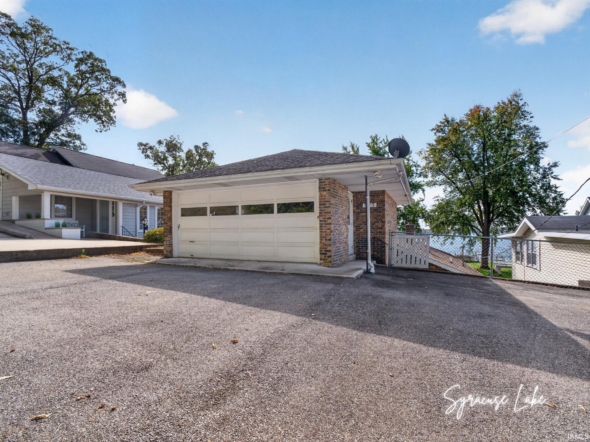 945 E Northshore Drive Syracuse IN 46567
