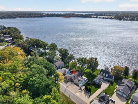 945 E Northshore Drive Syracuse IN 46567