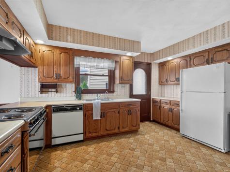 945 E Northshore Drive Syracuse IN 46567