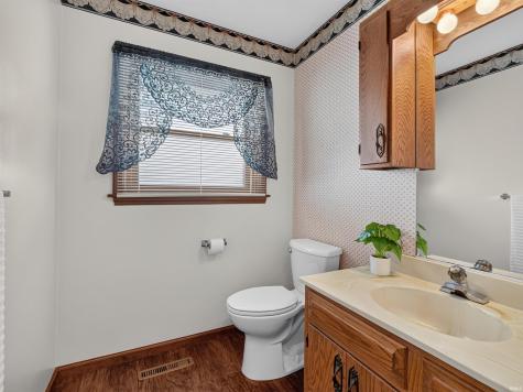 945 E Northshore Drive Syracuse IN 46567