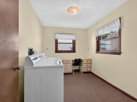 945 E Northshore Drive Syracuse IN 46567