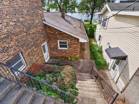 945 E Northshore Drive Syracuse IN 46567