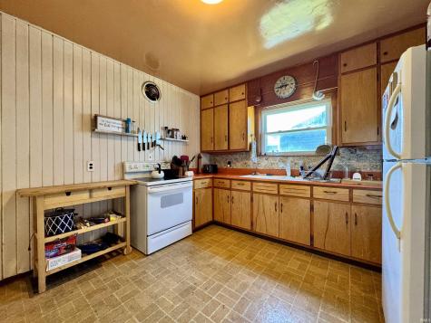 912 N Monroe Street Hartford City IN 47348